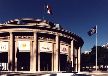 Pour le Conseil Economique et Social tout comme l’UNI, le travail des étudiants doit devenir un atout