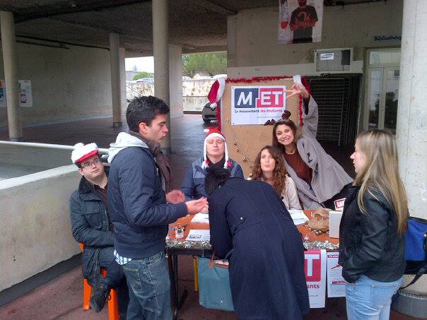 L&rsquo;UNI-Nîmes fait signer une pétition en faveur des prises en amphi