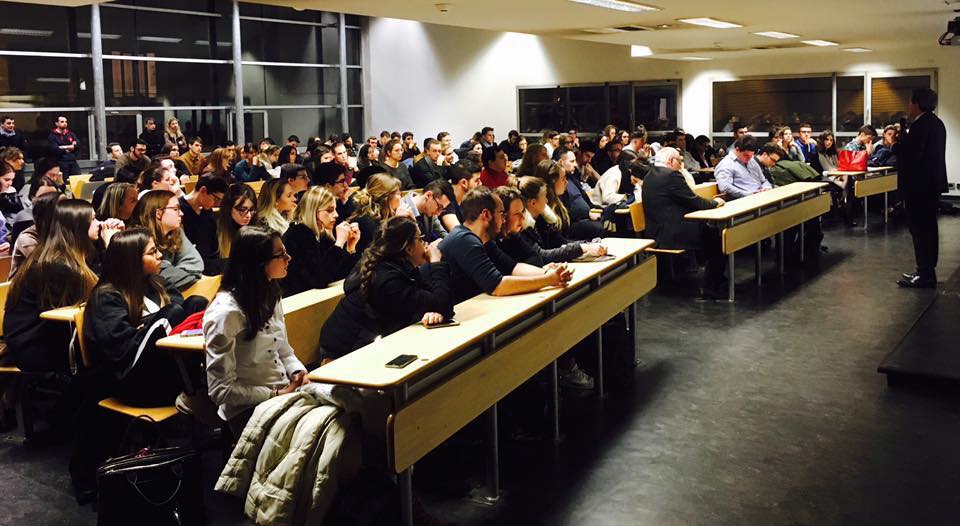 200 étudiants présents pour écouter Georges Fenech