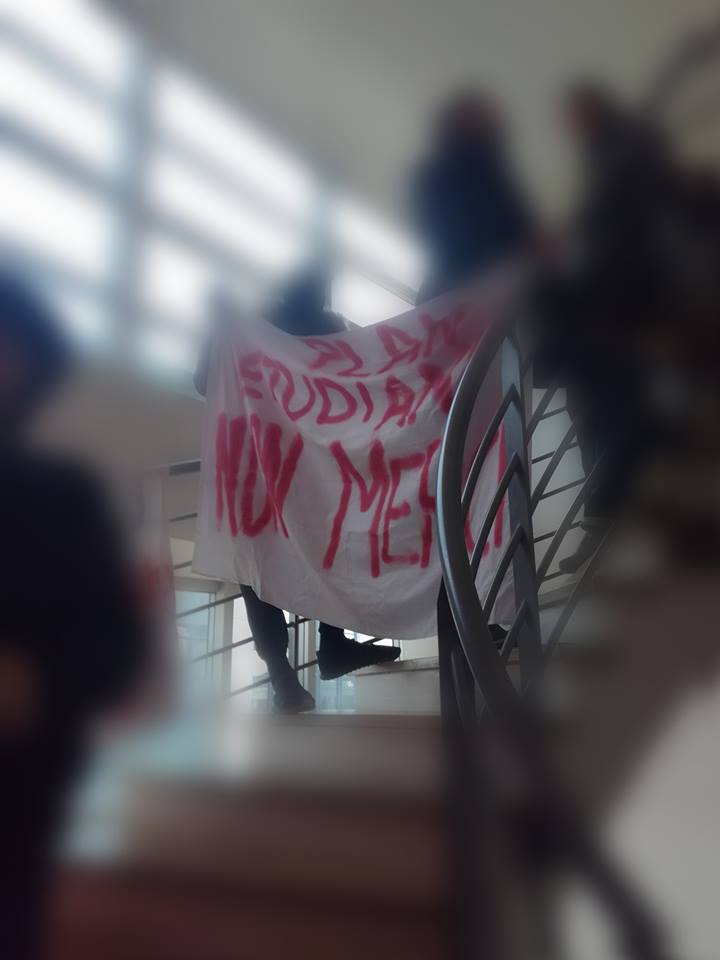 L&rsquo;Université d&rsquo;Angers paralysée par deux barrières et une douzaine de militants d&rsquo;extrême-gauche…