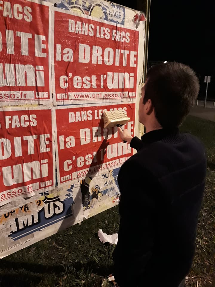 Collage pour préparer les élections étudiantes