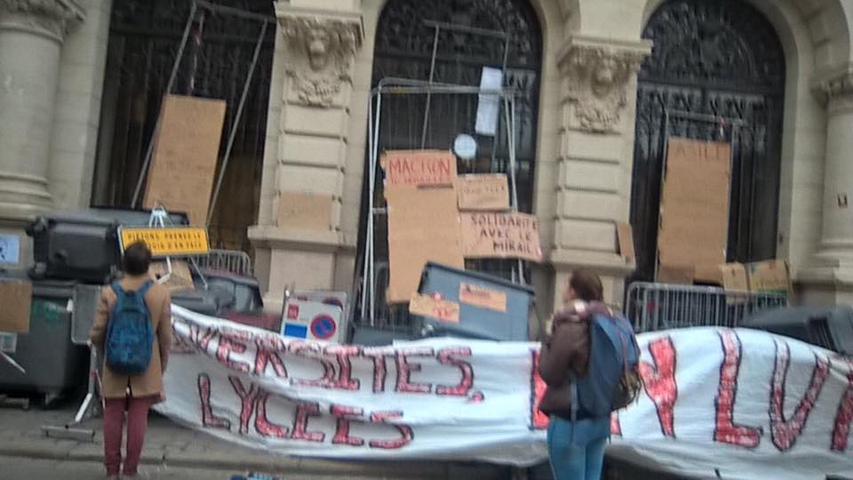 Sciences Po Lille bloquée