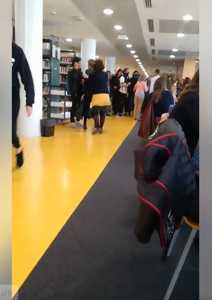 L&rsquo;extrême-gauche envahit la BU pour empêcher les étudiants de réviser