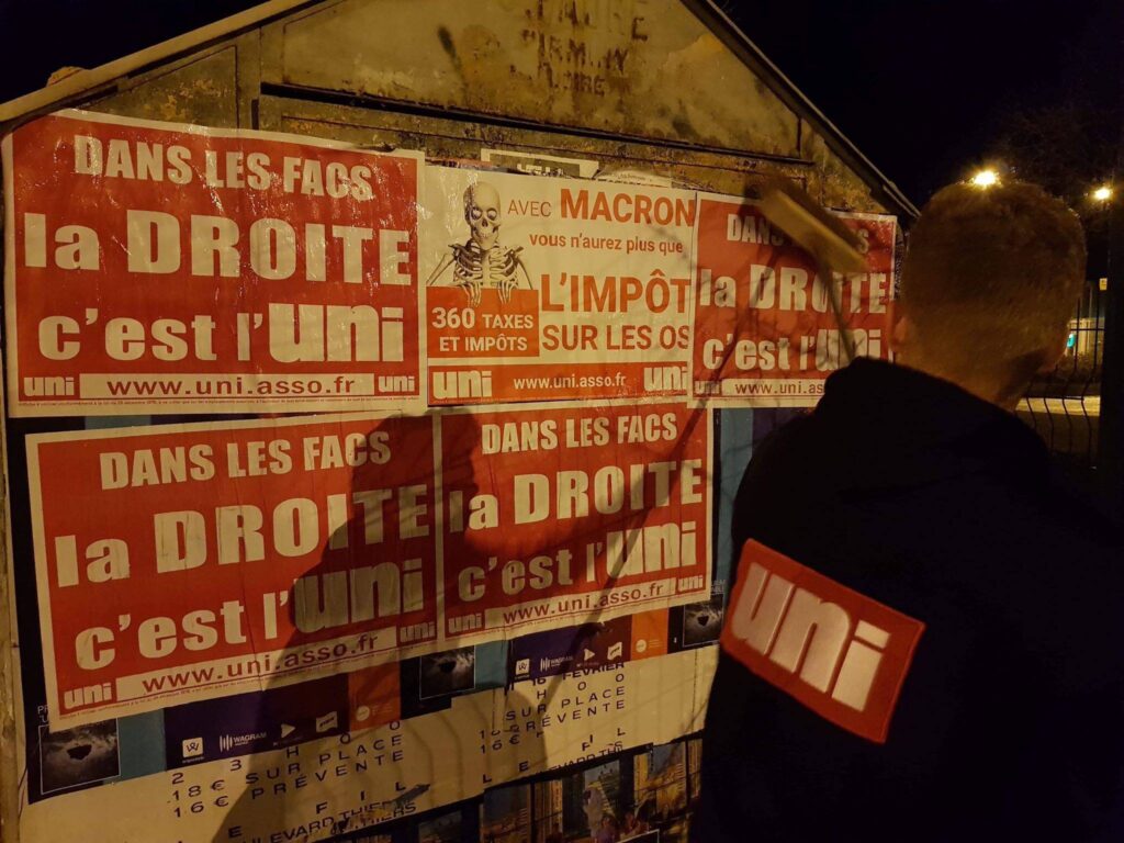 Saint-Etienne se réveille en rouge et blanc
