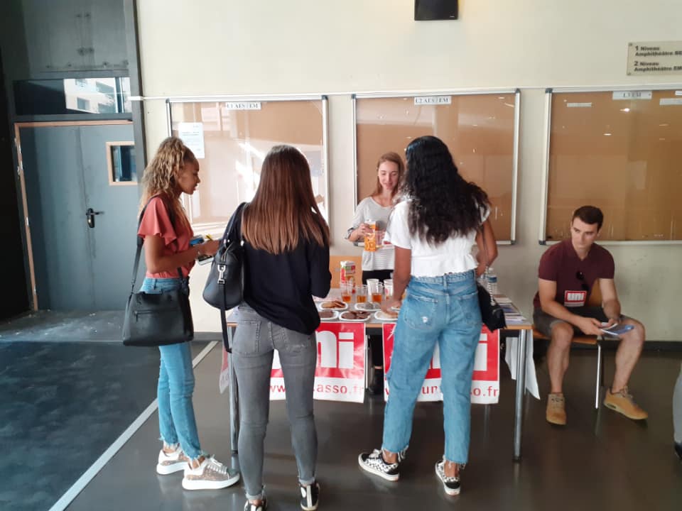 A Canebère l&rsquo;UNI offre le petit-déjeuner