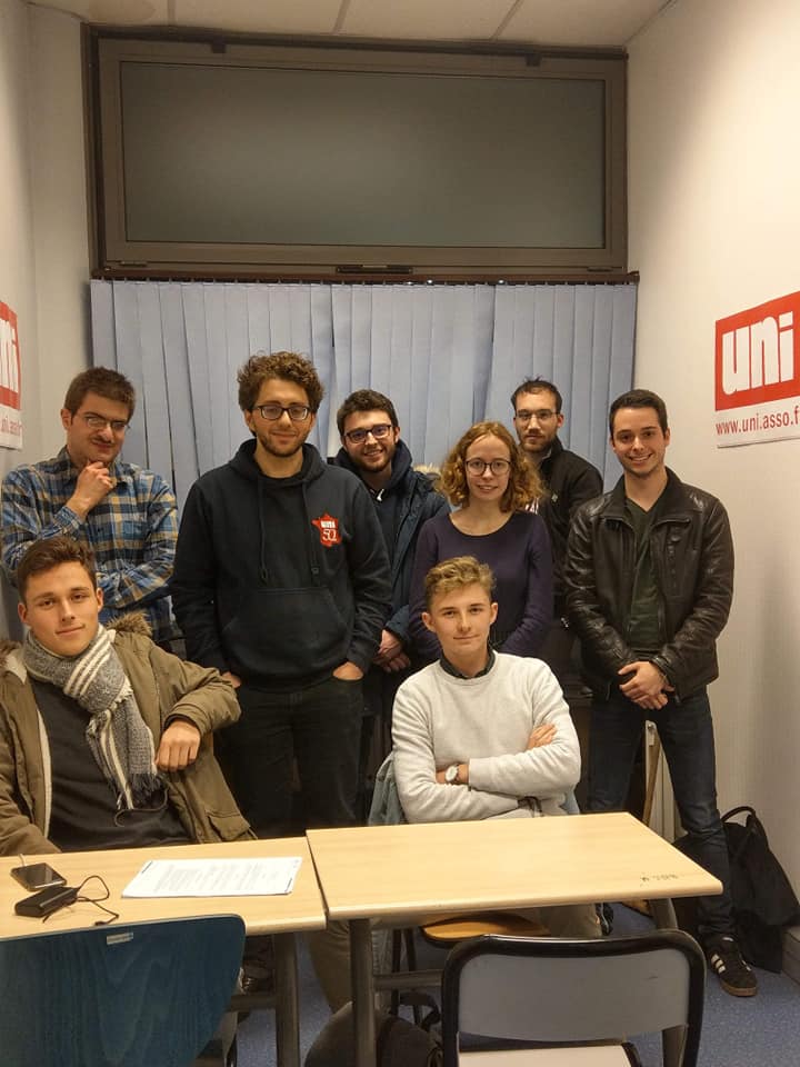 Réunion de formation des militants