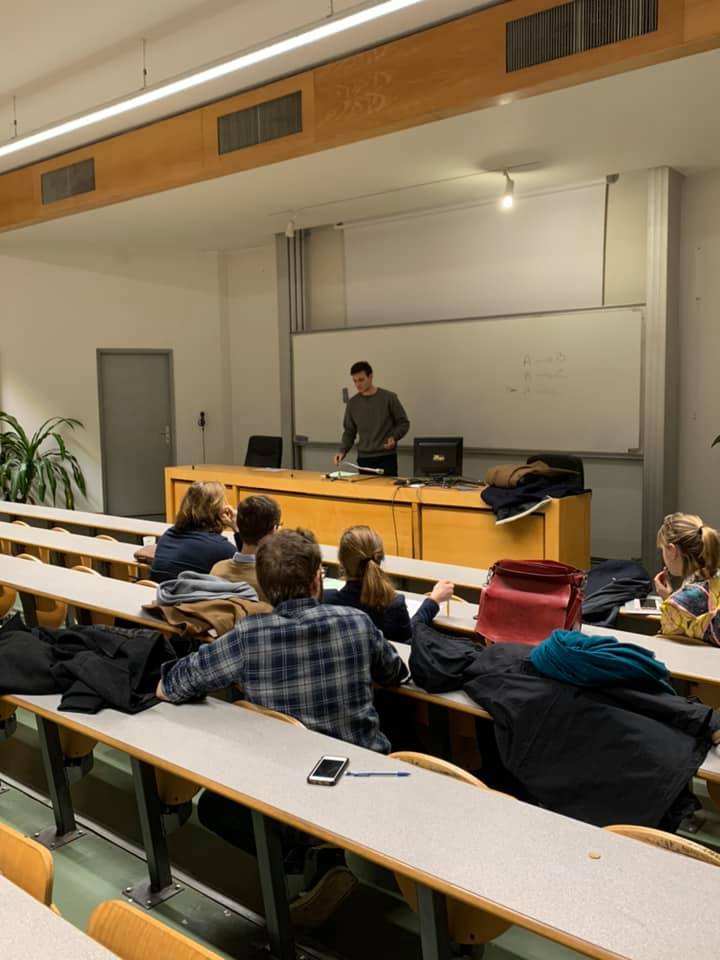 Formation militant : prise de parole en public