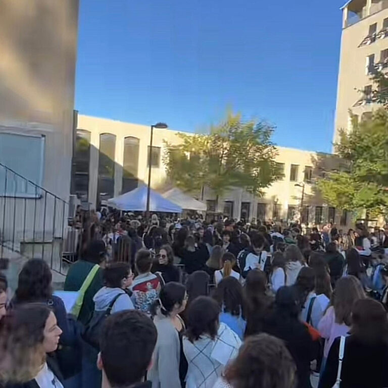Pétition : Pour le retour des démarches administratives en ligne à la faculté de lettres d&rsquo;Aix-en-Provence !