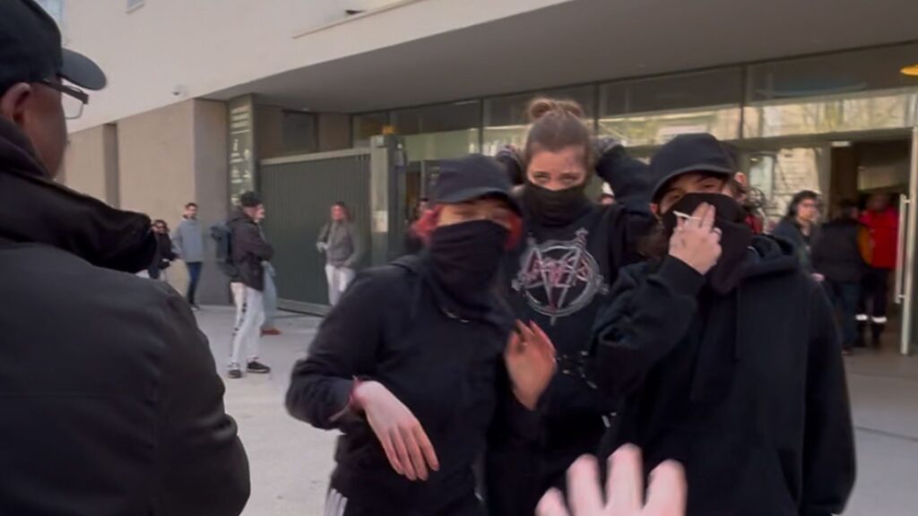 Agression à Paris 3 par des antifas